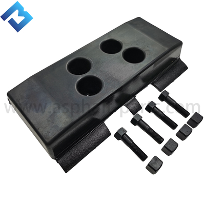 Chaussure de piste pour pavé d'asphalte numéro de pièce AED0192