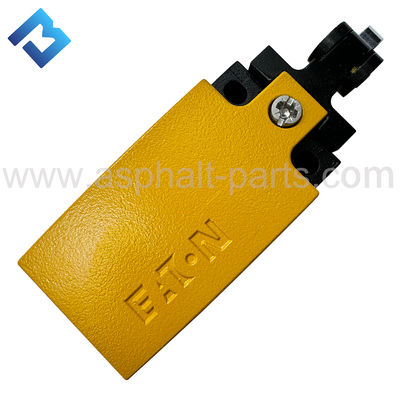 RM80698046 Interrupteur de limite de racleur pour micro-interrupteur de finisseur d'asphalte  6820 7820 7620