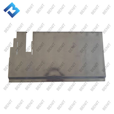 VDT-V88 Déflecteur central RH RM87966826 Fender avant Déflecteur de plaque à vis 80632482 pour pièces de rechange de pavé d'asphalte