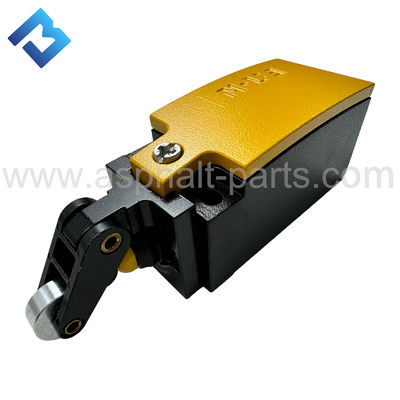 RM80698046 Interrupteur de limite de racleur pour micro-interrupteur de finisseur d'asphalte  6820 7820 7620